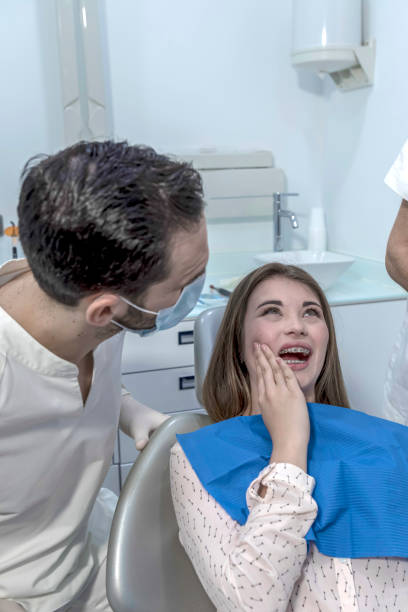 Best Emergency Tooth Extraction in Lexington Hills, CA
